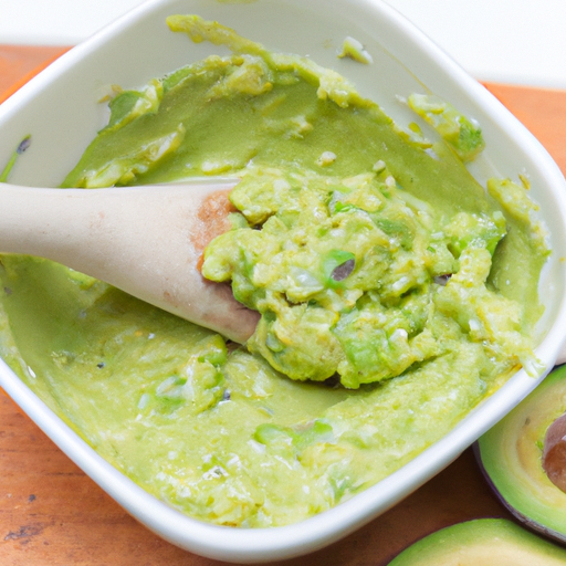 "Creamy and Delicious Homemade Guacamole: A Quick and Easy Recipe"